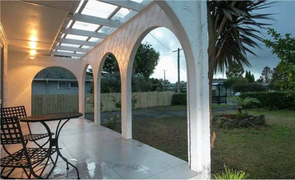 RENTED Te Atatu Peninsula, Auckland